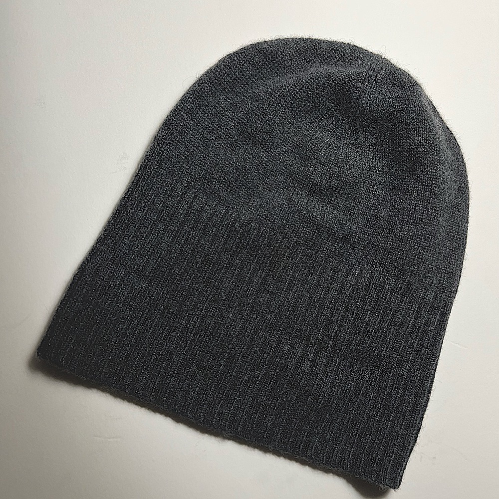 The Washable Cashmere Hat by Hammacher Schlemmer